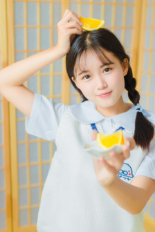 《年轻的女教师在线观看